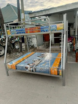 Bunk Bed 5/4 Includ Mattress