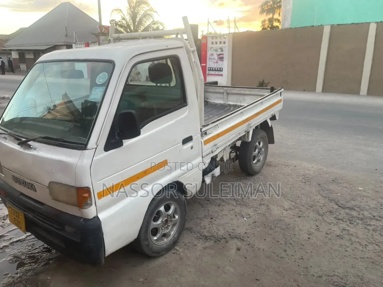 Suzuki Carry Nzuri Sanaa Wahi Bei Chee