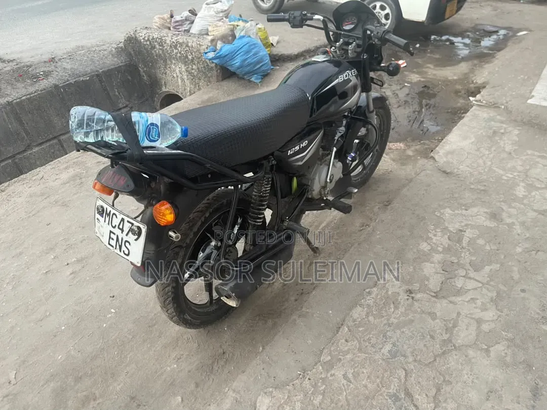 Bajaj Boxer 125 2025 Black