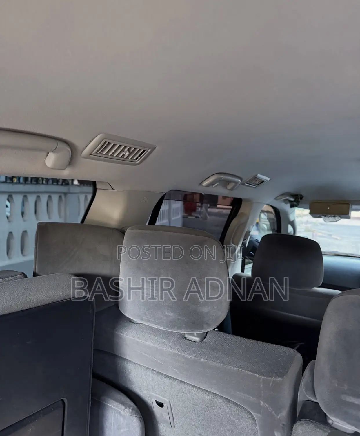 Toyota Land Cruiser 4.6 V8 AX 2017 Black