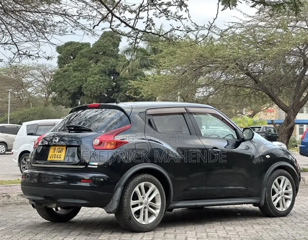 Nissan Juke 2012 Black