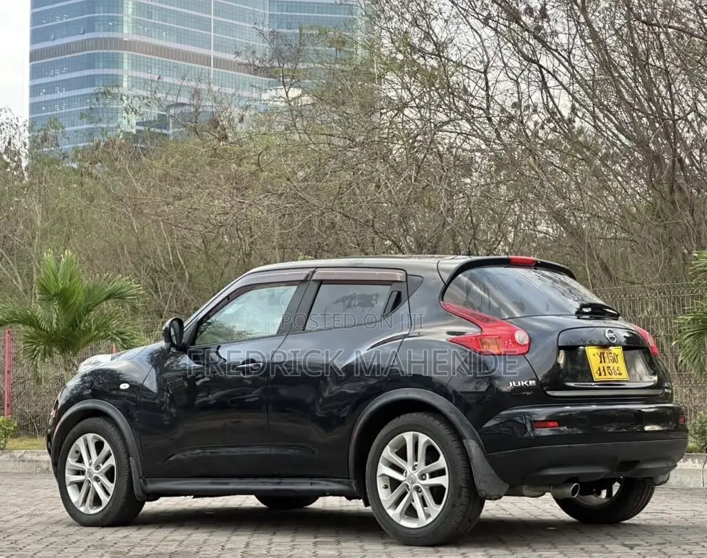 Nissan Juke 2012 Black
