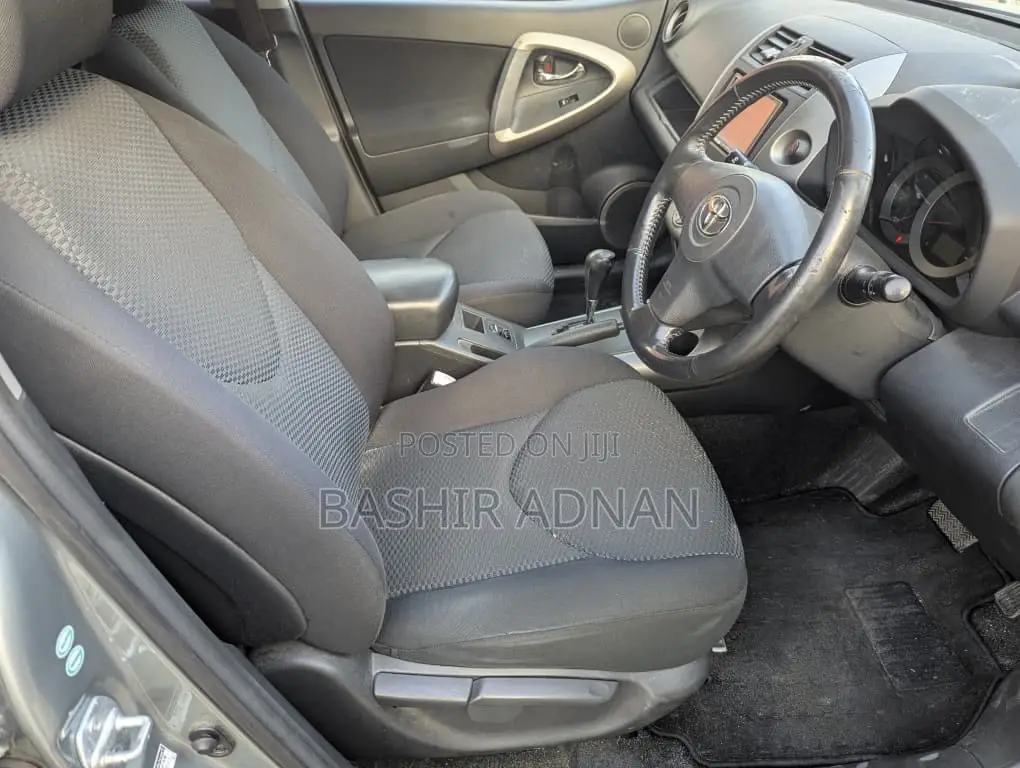 Toyota RAV4 2.4 2008 Gray