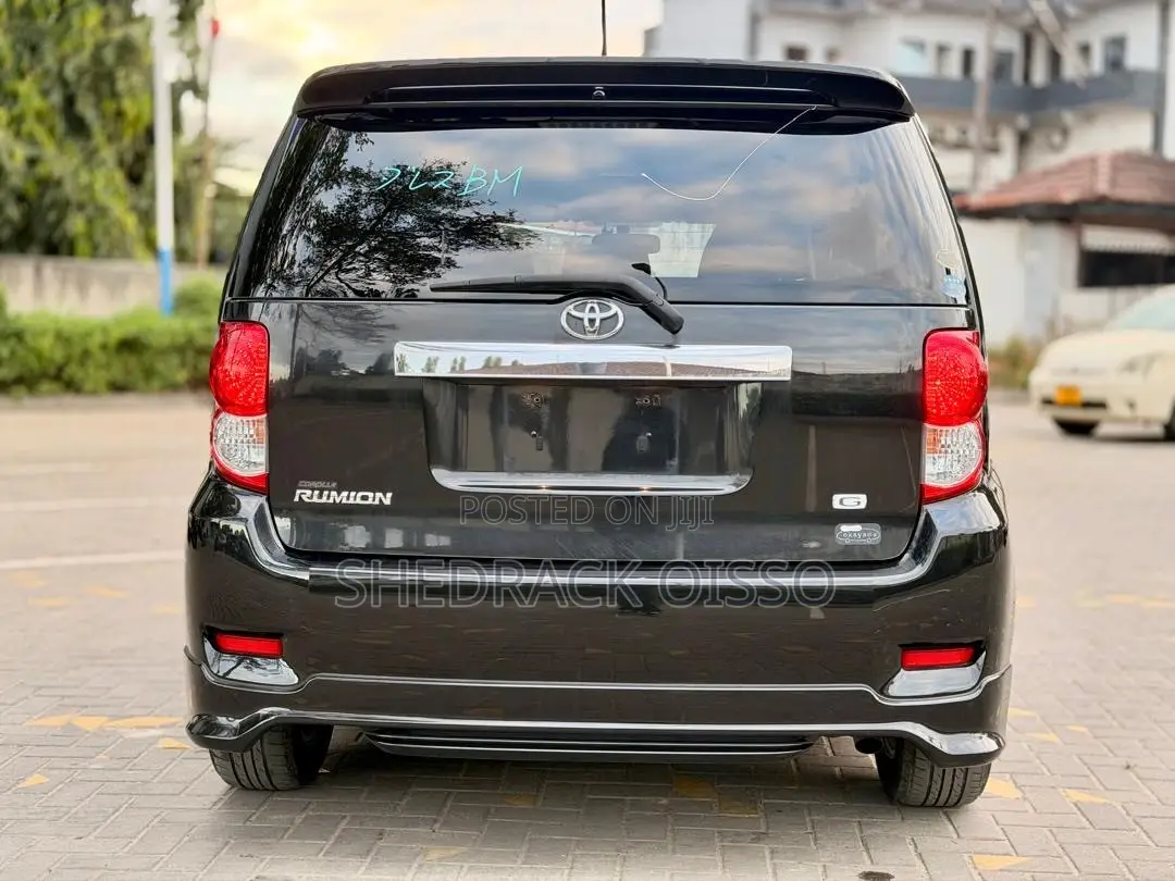 Toyota Corolla Rumion 2008 Black