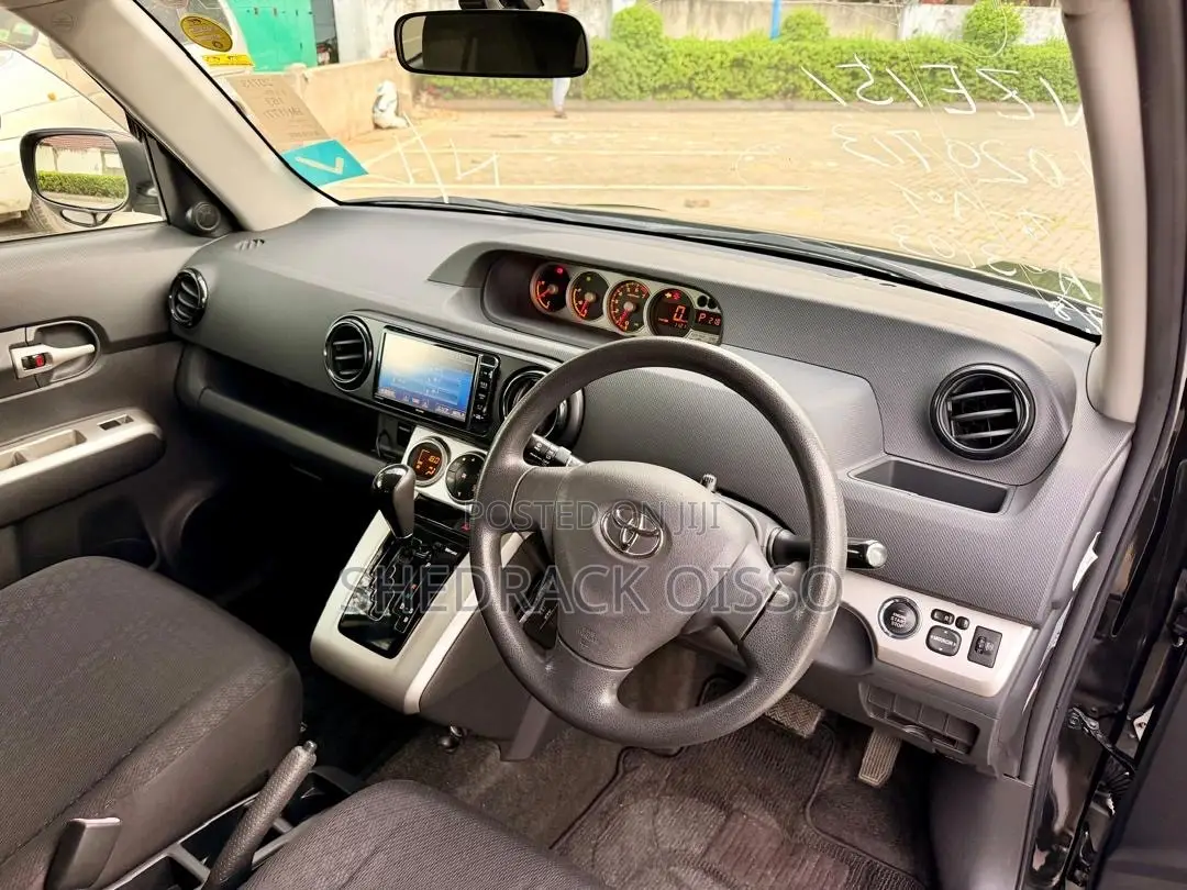 Toyota Corolla Rumion 2008 Black