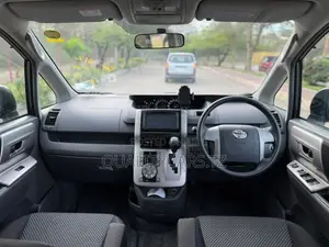 Toyota Noah 2008 Gray