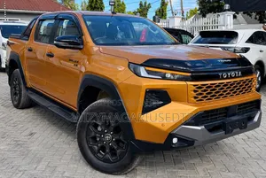 New Toyota Hilux 2026 Orange