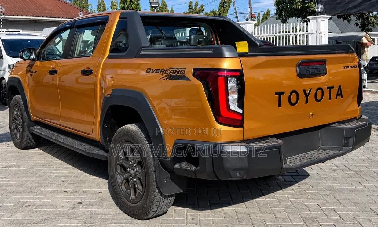 New Toyota Hilux 2026 Orange