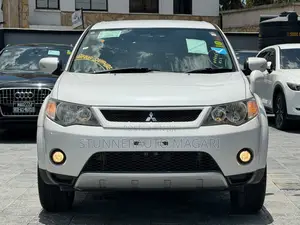 Mitsubishi Outlander 2008 White