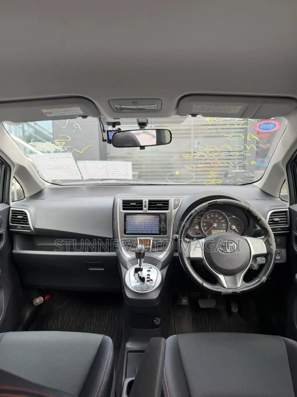 Toyota Ractis 2011 Black