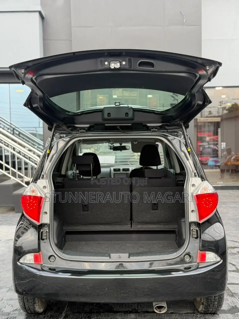 Toyota Ractis 2011 Black