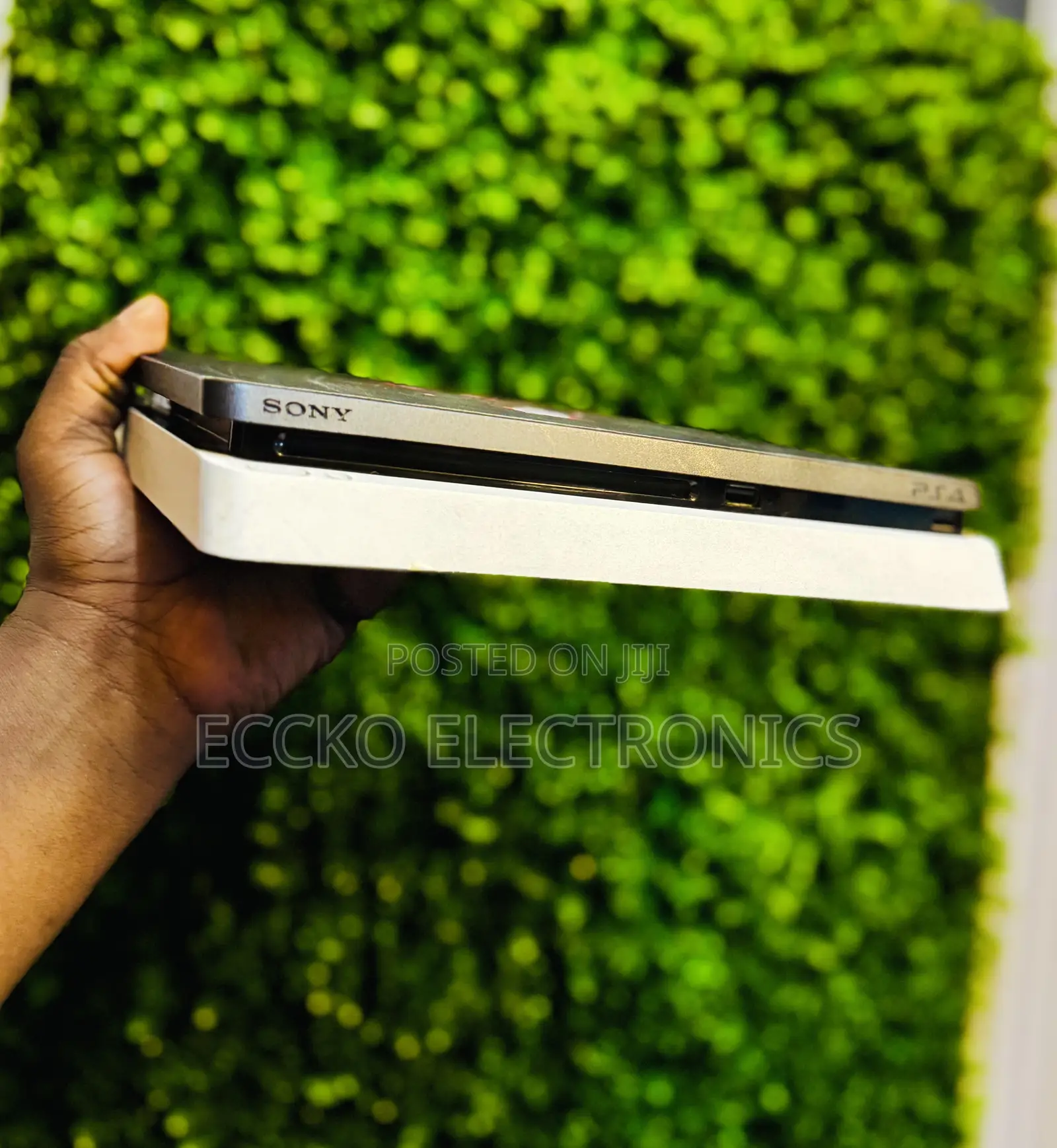 Play Station Ps4 Slim Chipped 500GB