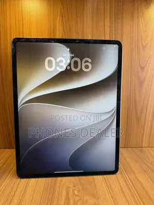 Apple iPad Pro 12.9 (2020) 256 GB Gray