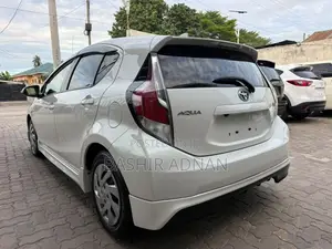 Toyota Aqua 2015 White