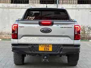 Ford Ranger Wildtrak 2023 Silver