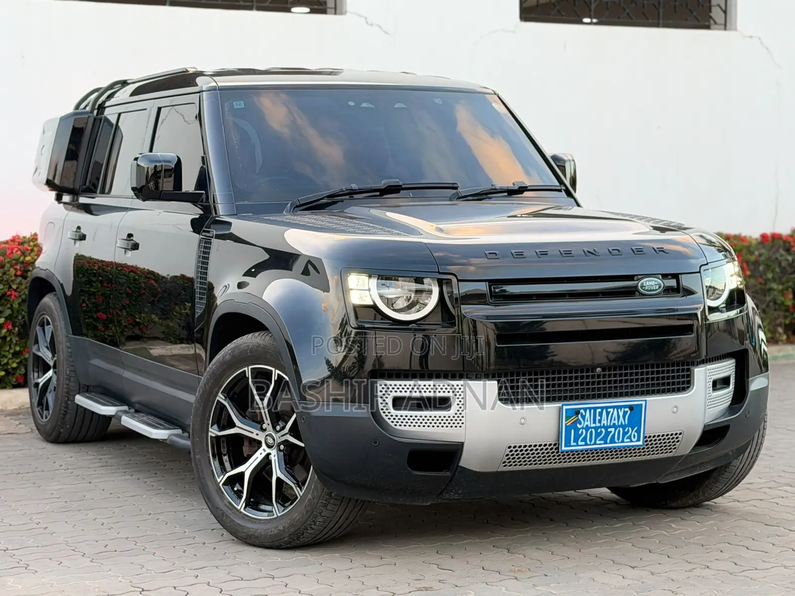 Land Rover Defender 2021 Black