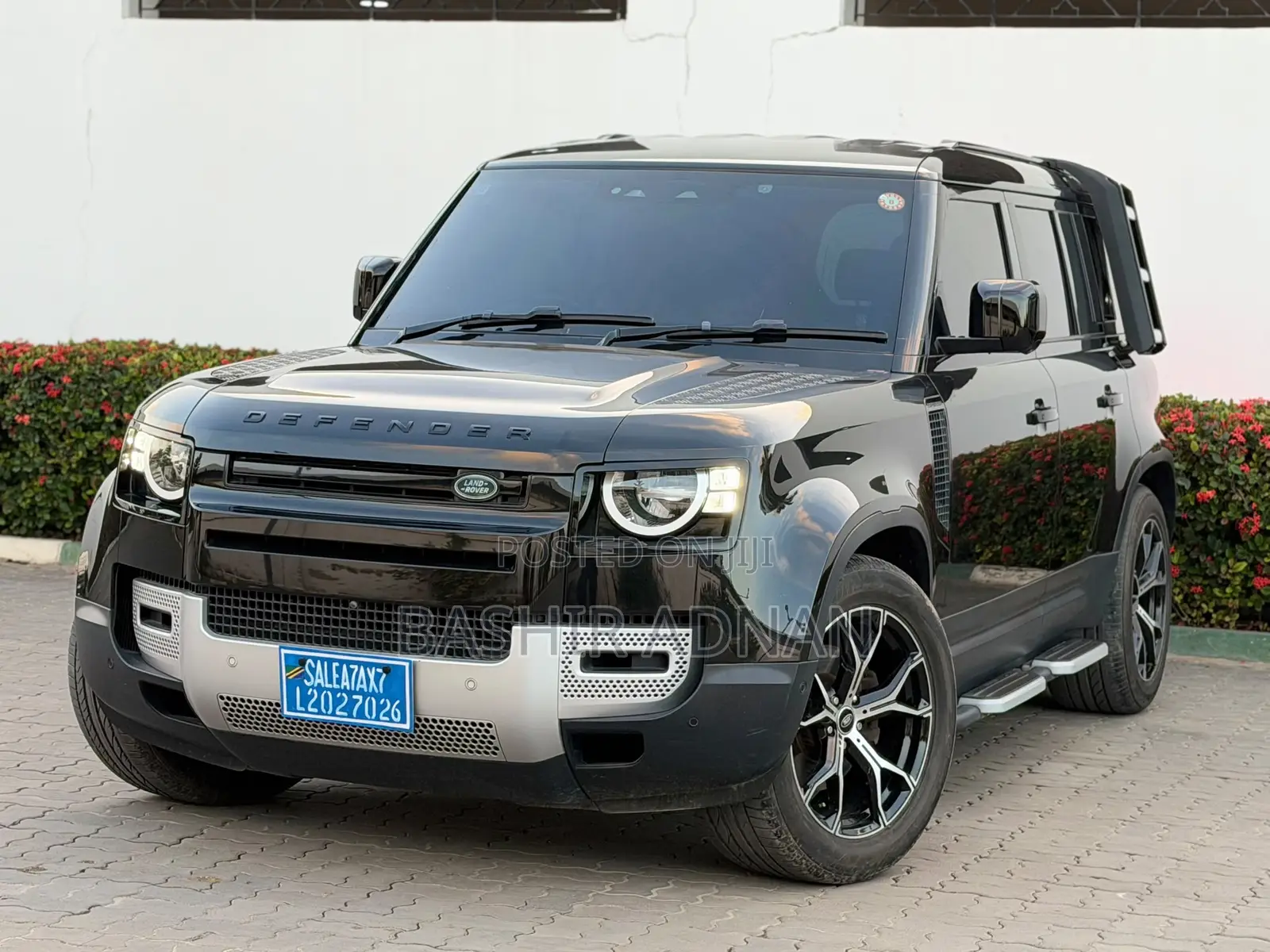 Land Rover Defender 2021 Black