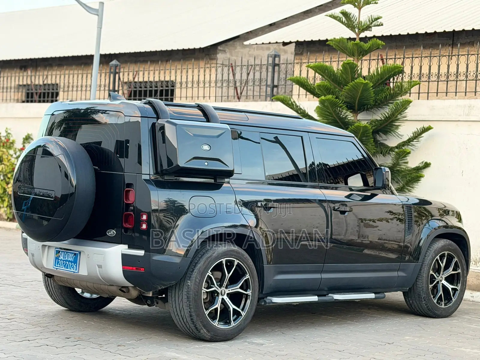 Land Rover Defender 2021 Black