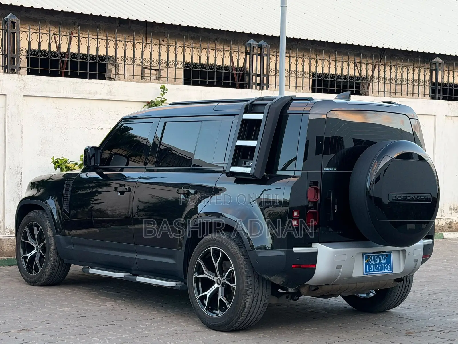 Land Rover Defender 2021 Black