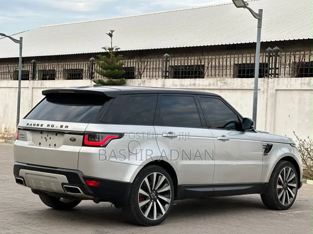 Land Rover Range Rover Sport 2016 Gold