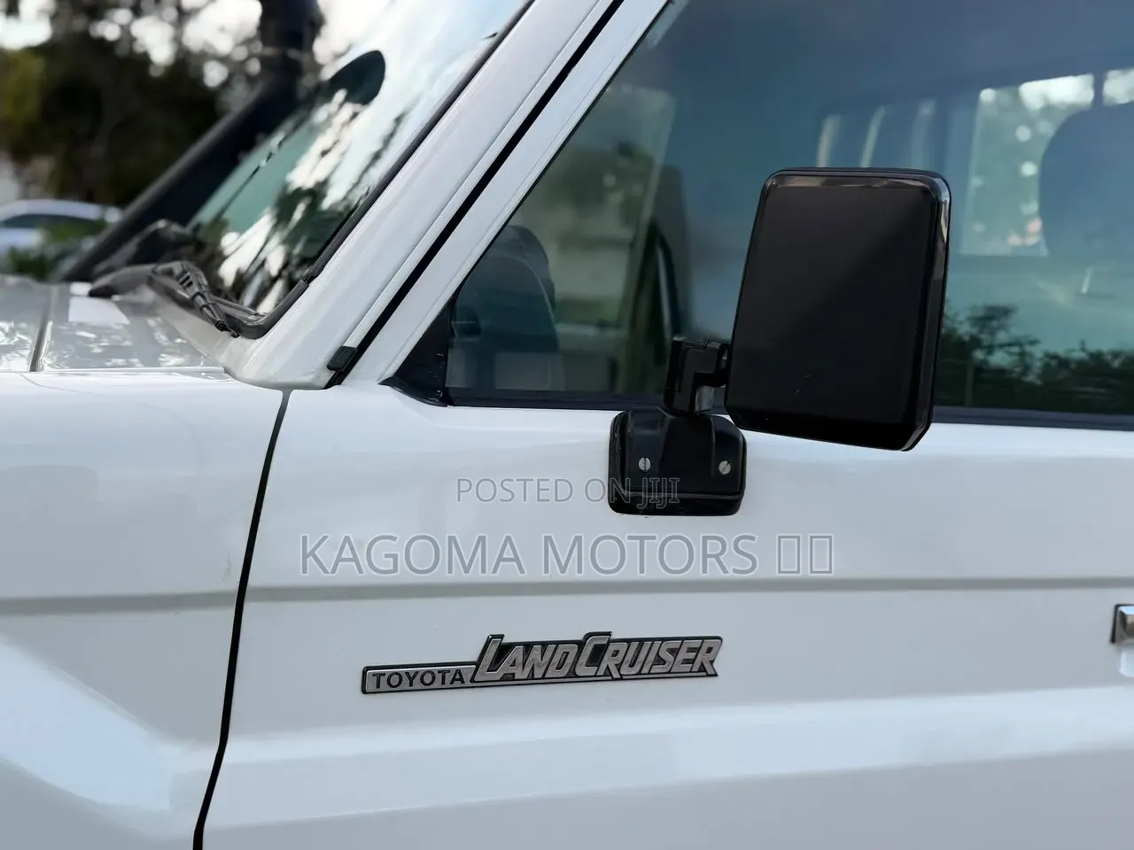 Toyota Land Cruiser 2012 White