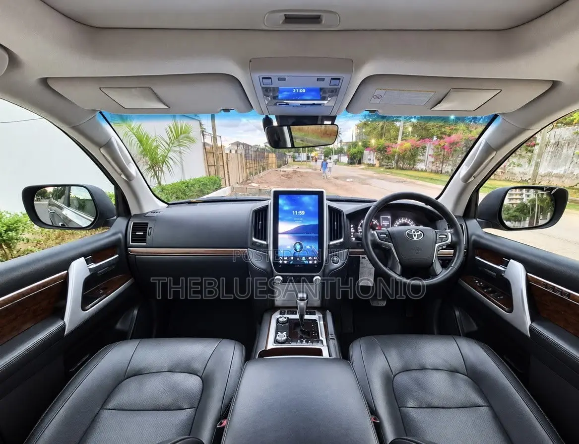 Toyota Land Cruiser 2018 Gray