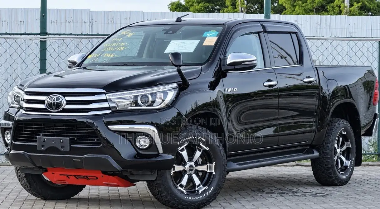 Toyota Hilux 2019 Black