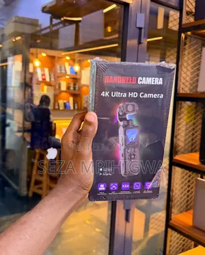 4K Ultra HD Handheld Vlogging Camera With Mechanical Gimbal
