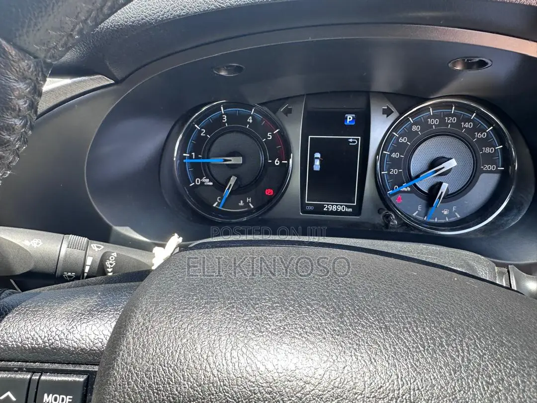 Toyota Hilux Revo Double Cab Deisel 2.4 AWD 2021 Gray