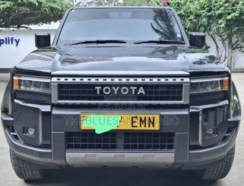 Toyota Land Cruiser Prado 2025 Black