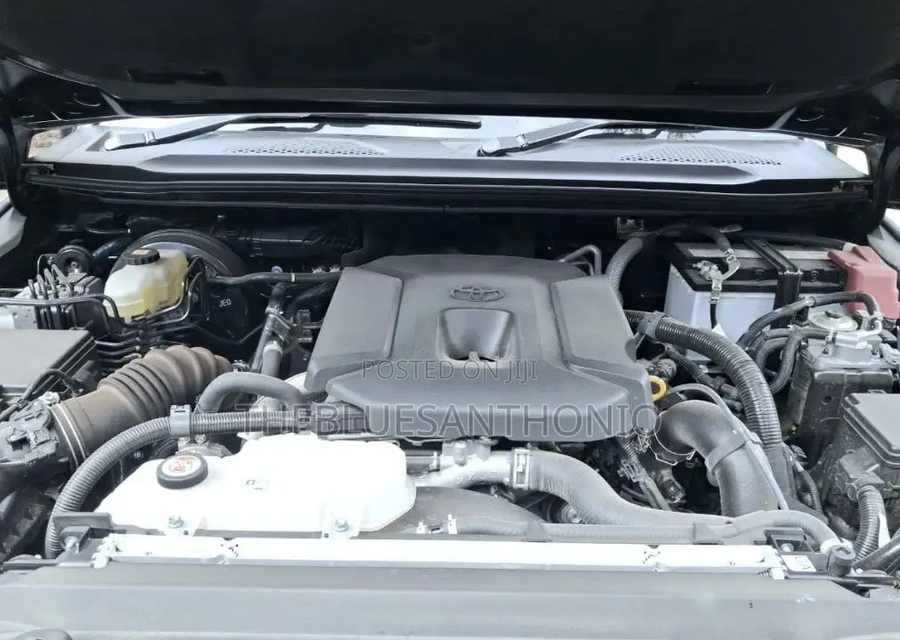 Toyota Land Cruiser Prado 2025 Black