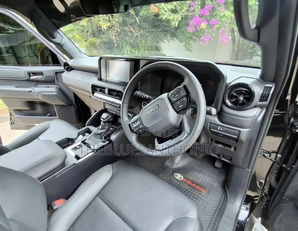 Toyota Land Cruiser Prado 2025 Black
