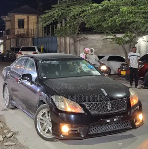 Toyota Crown 2010 Black