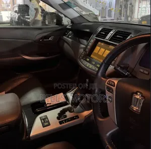 Toyota Crown 2010 Black