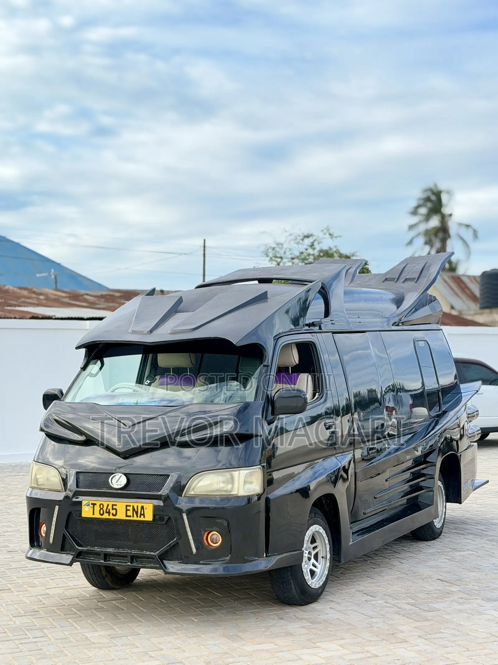 Toyota Lite-Ace 2000 Black