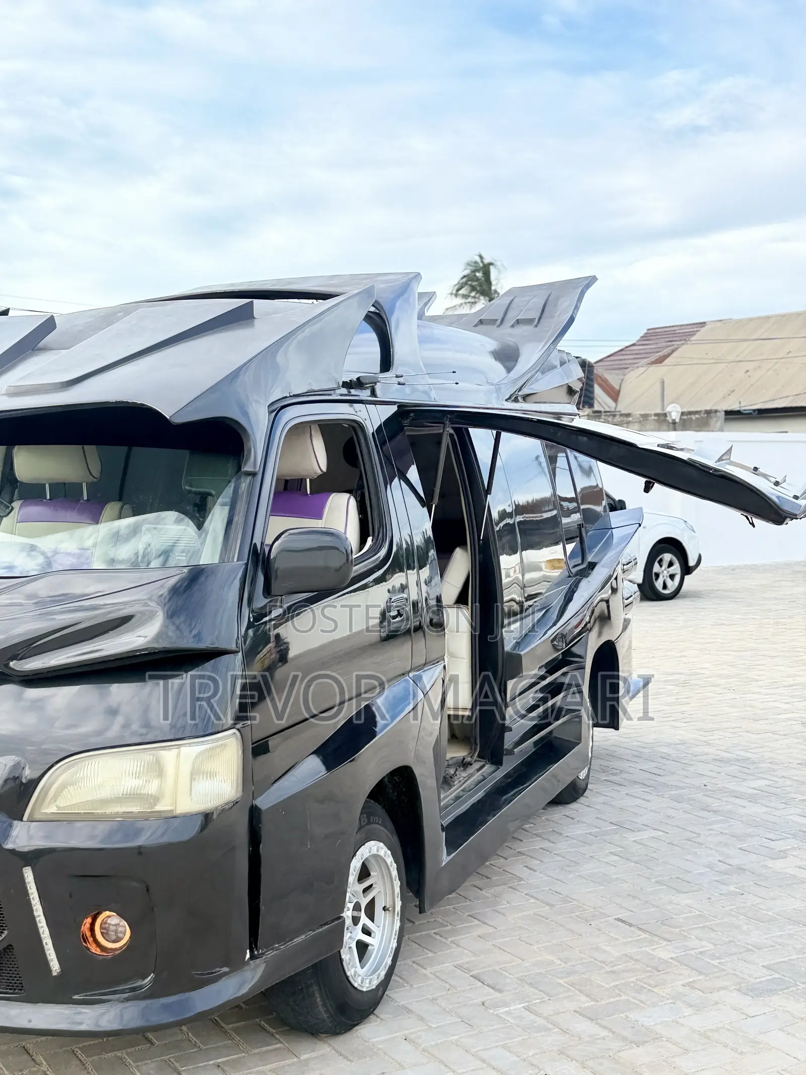 Toyota Lite-Ace 2000 Black