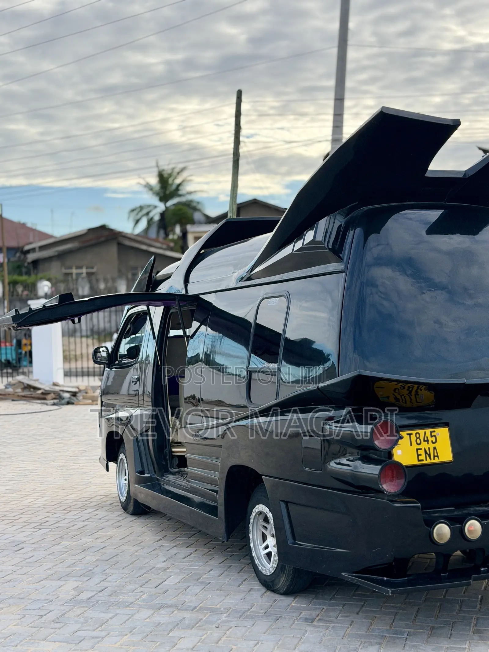 Toyota Lite-Ace 2000 Black