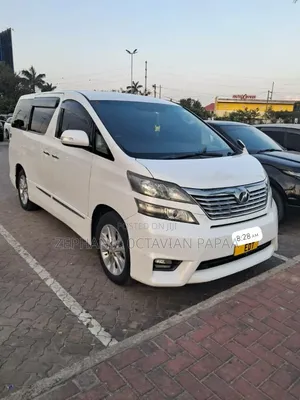 Toyota Vellfire 2010 White