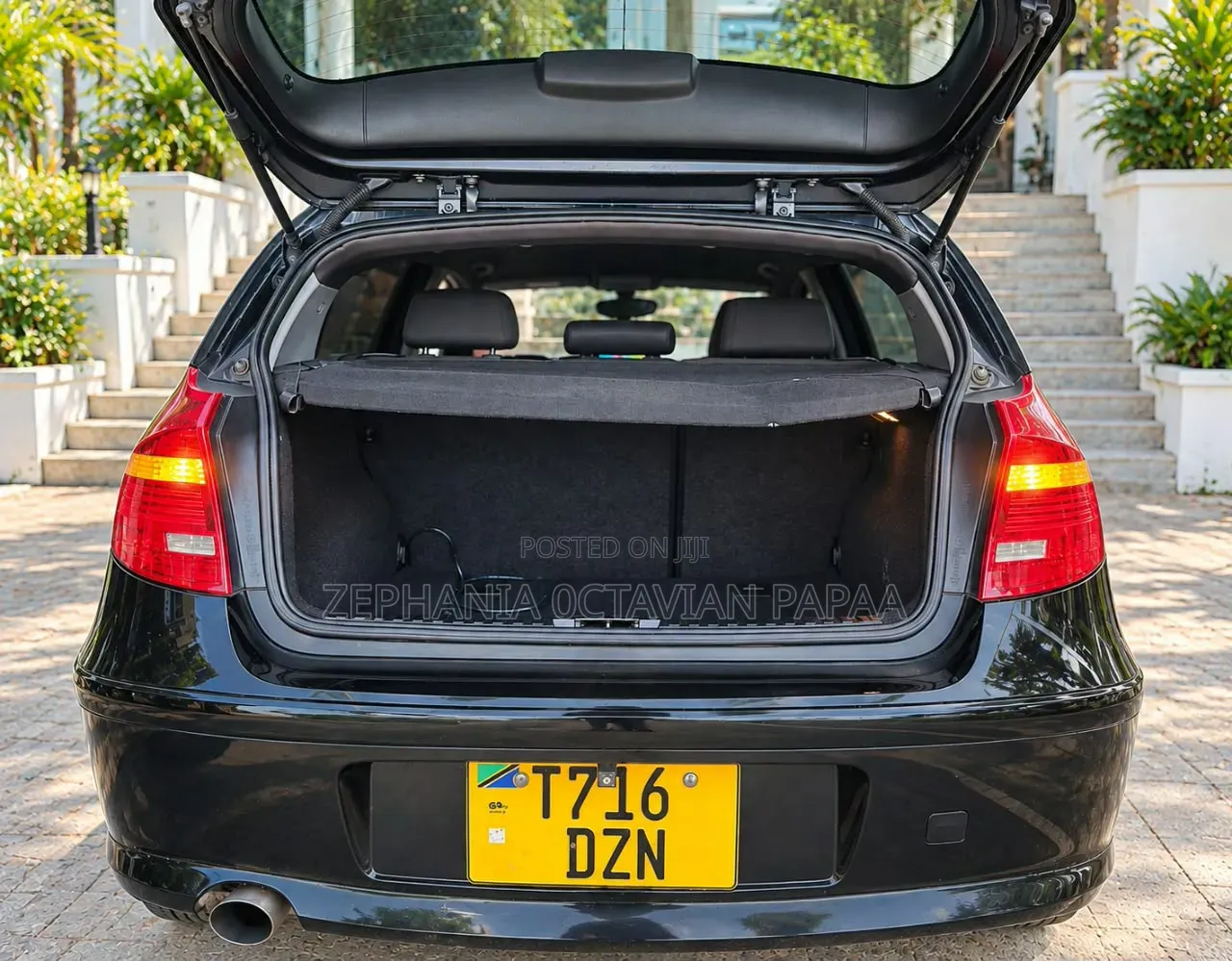 BMW 1 Series 2009 Black