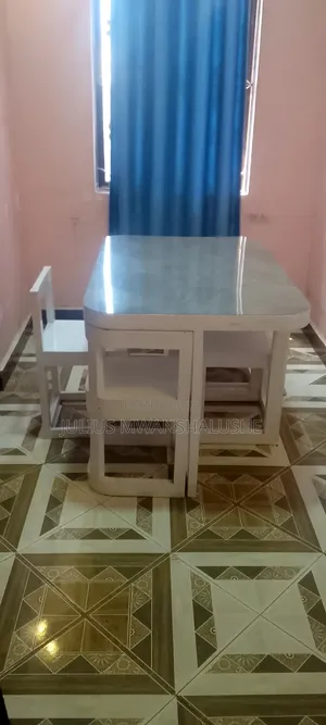 Dinning Table