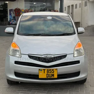Toyota Ractis 2007 Silver