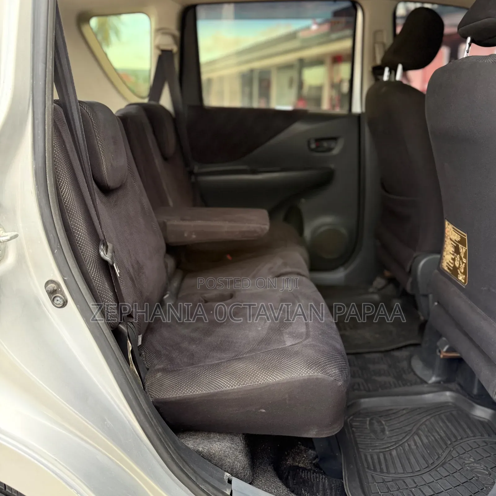 Toyota Ractis 2007 Silver