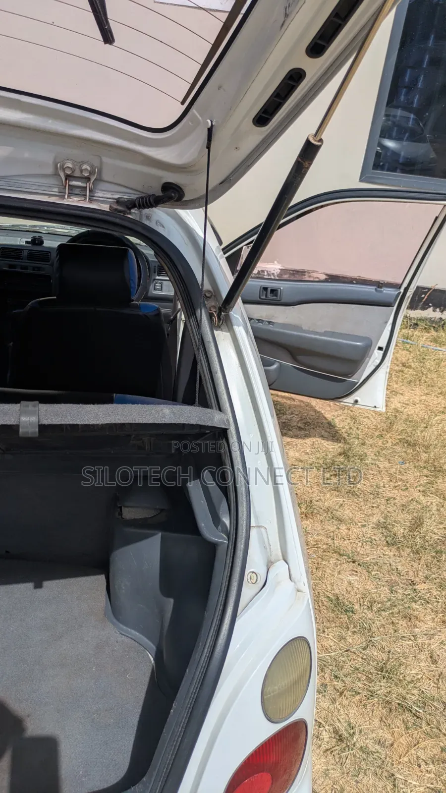 Toyota Starlet 1999 White