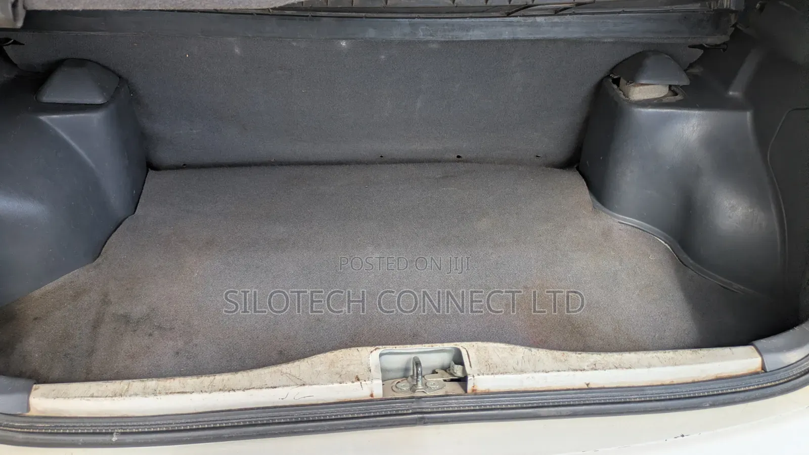 Toyota Starlet 1999 White