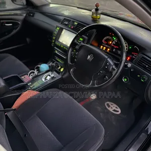 Toyota Crown 2006 Black