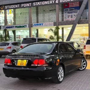 Toyota Crown 2006 Black
