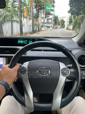 Toyota Aqua 2012 White