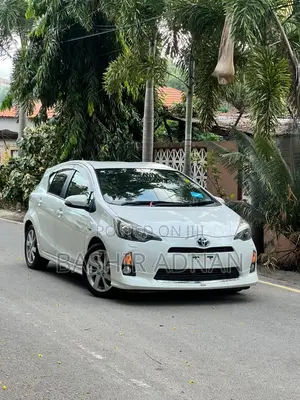 Toyota Aqua 2012 White