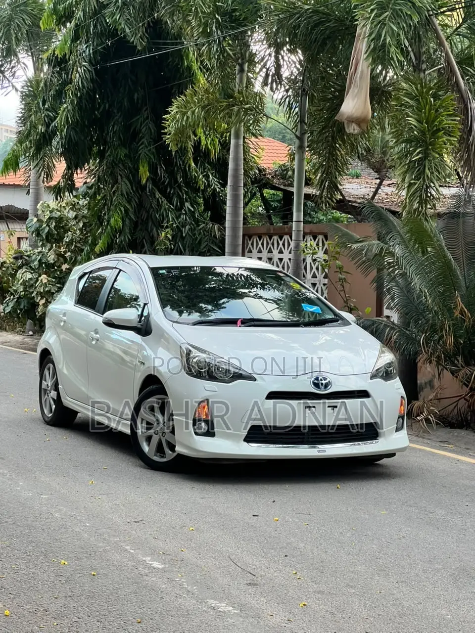 Toyota Aqua 2012 White