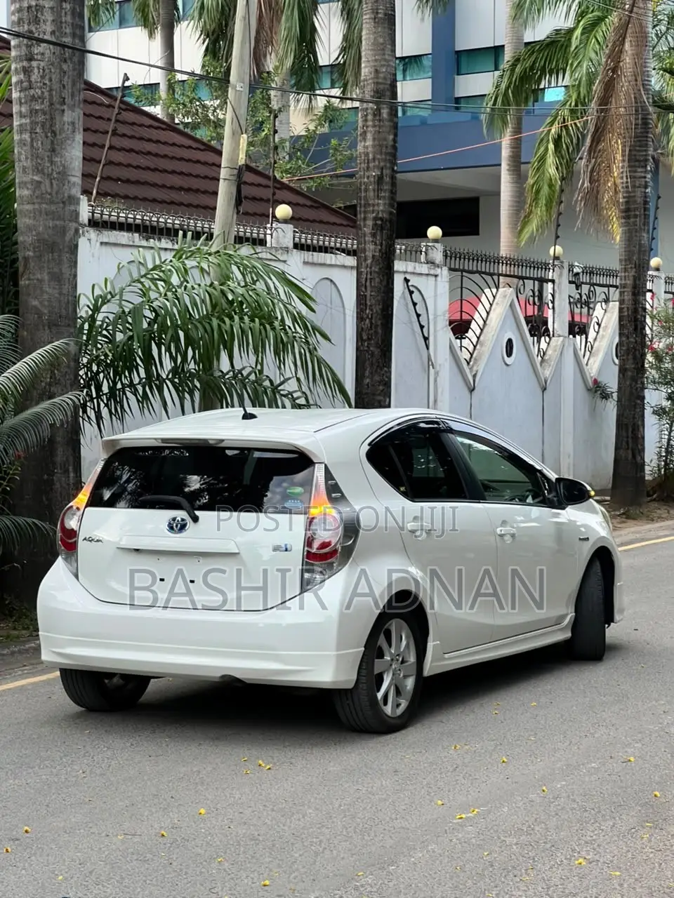 Toyota Aqua 2012 White